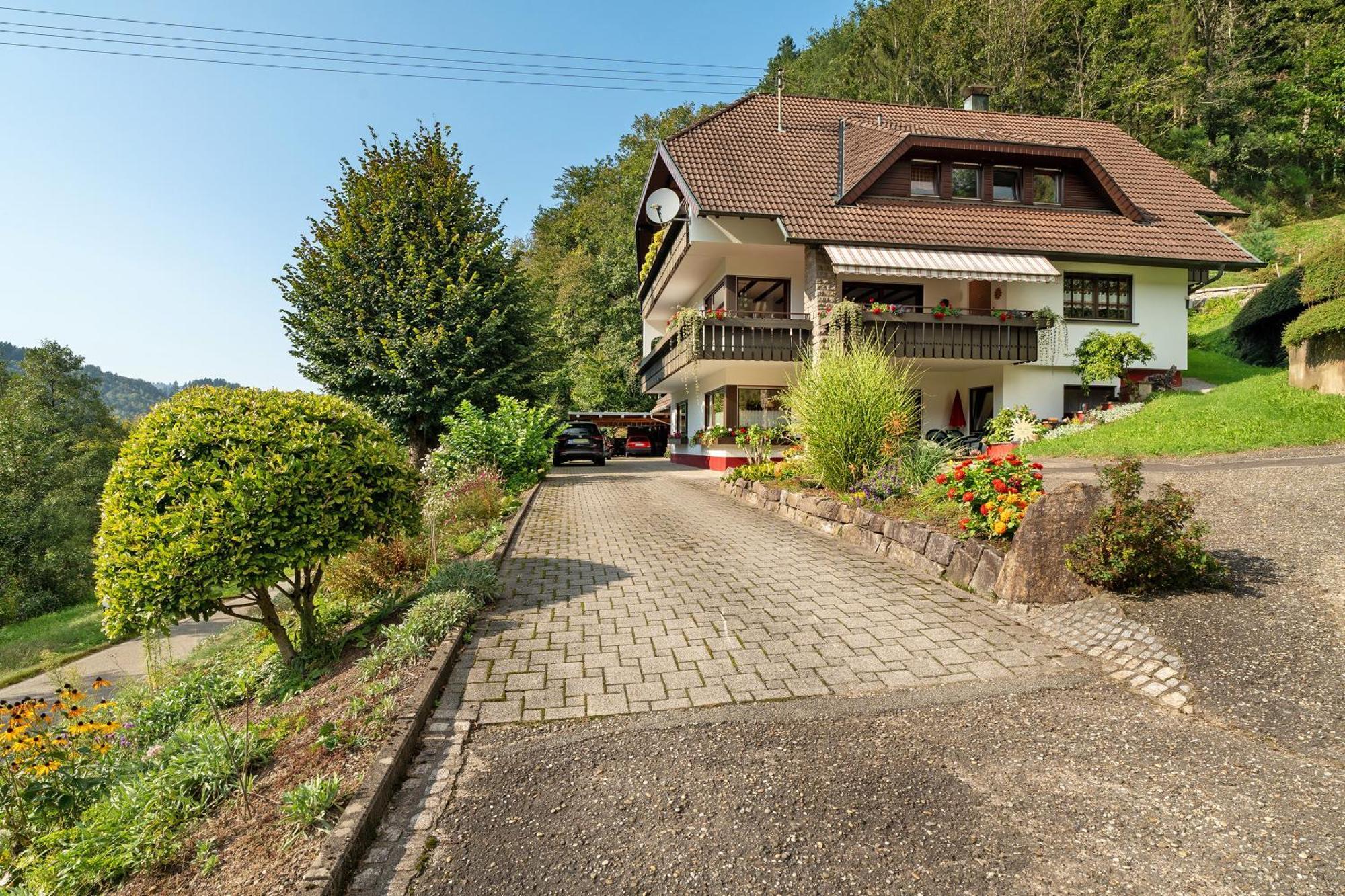 Ottenhofen im SchwarzwaldHaus Schindlerアパートメント エクステリア 写真