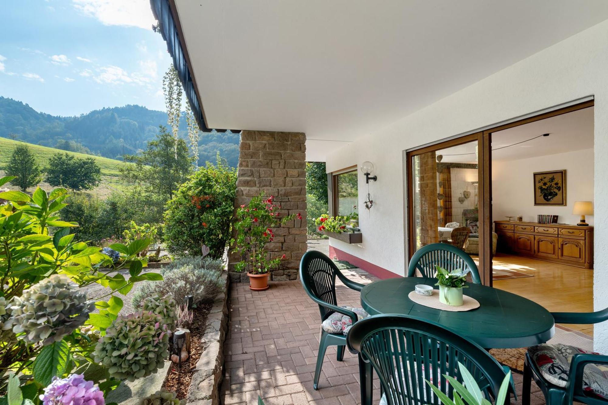 Ottenhofen im SchwarzwaldHaus Schindlerアパートメント エクステリア 写真