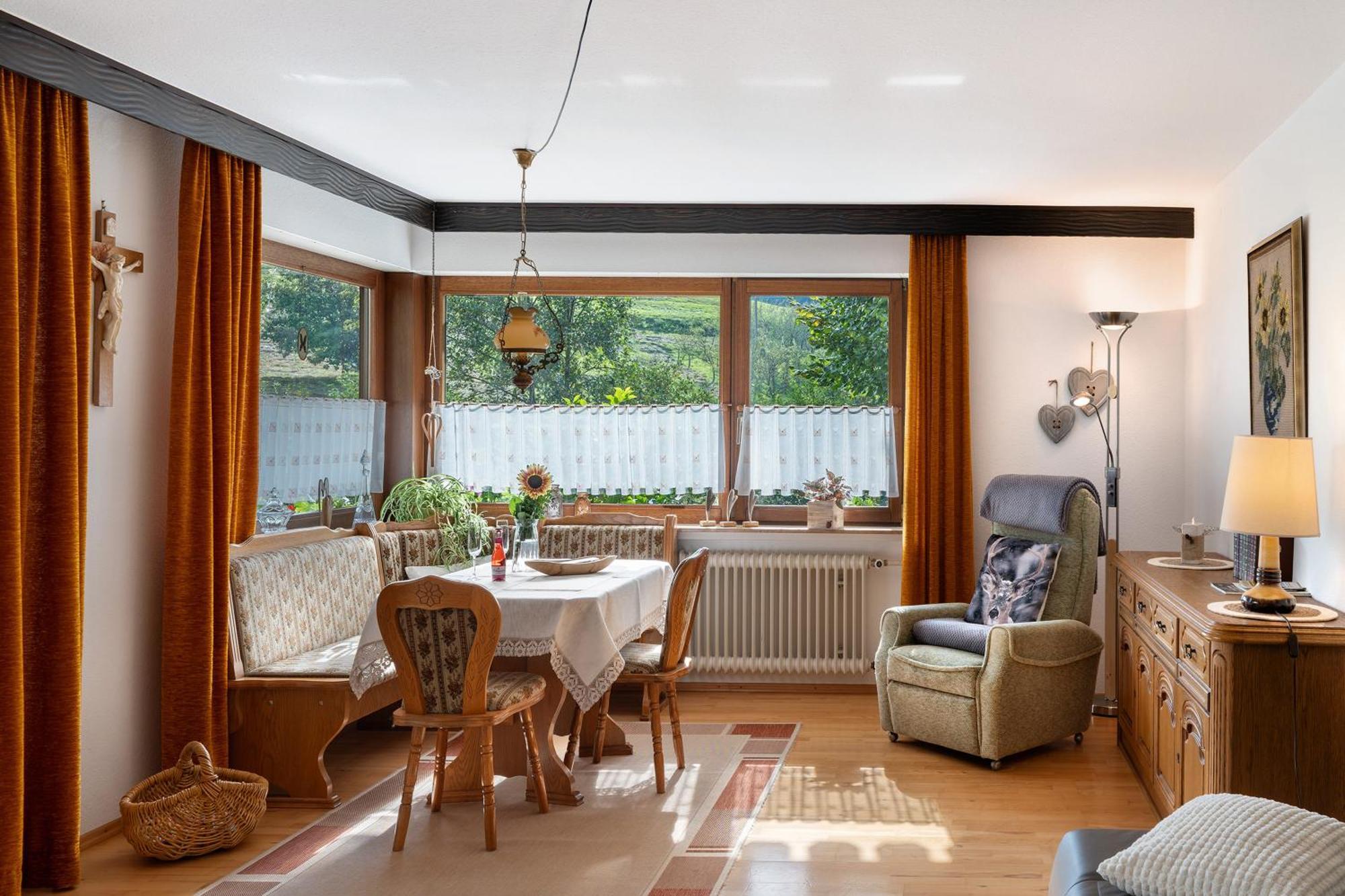 Ottenhofen im SchwarzwaldHaus Schindlerアパートメント エクステリア 写真